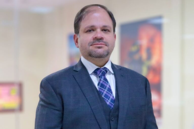 nuevo-ministro-john-reimberg